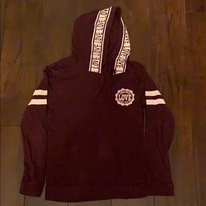 Love long sleeve top.